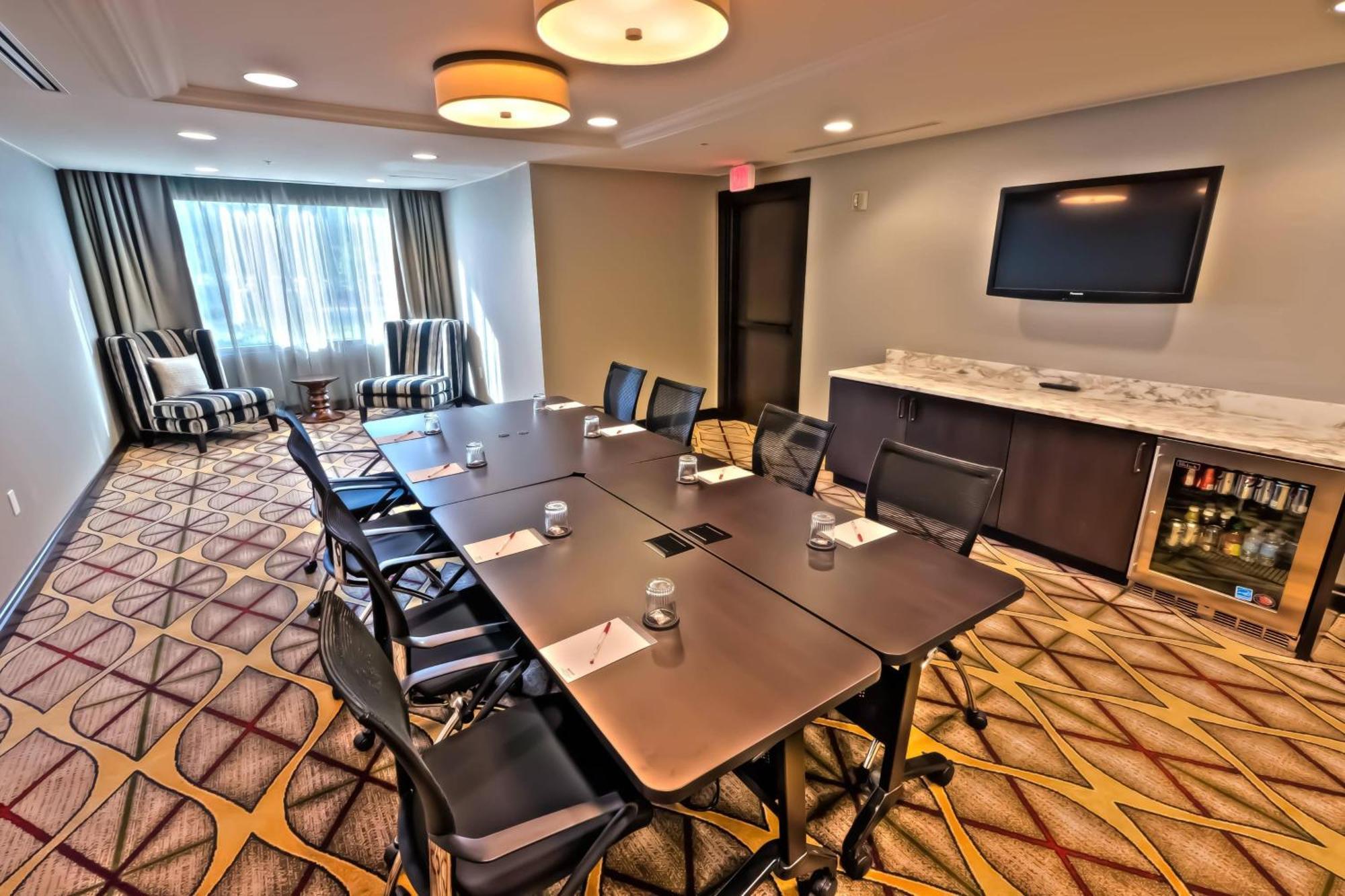 Nashville Marriott At Vanderbilt University Exterior photo
